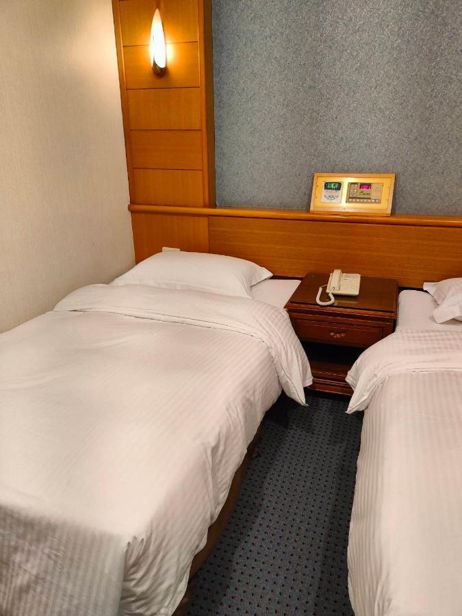 Champion Hotel Тайбэй Экстерьер фото