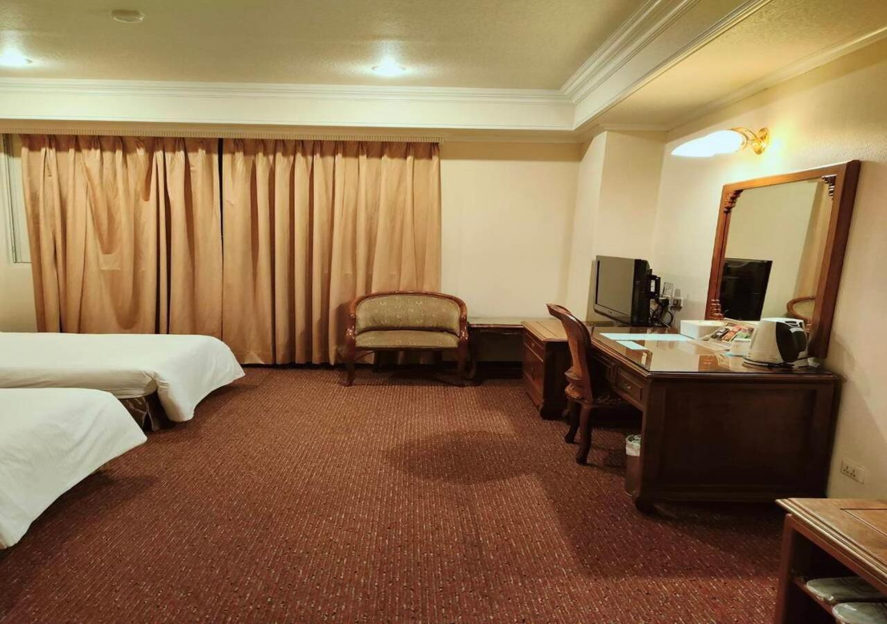 Champion Hotel Тайбэй Экстерьер фото