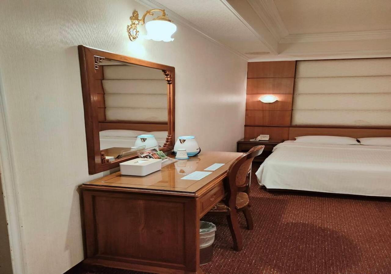 Champion Hotel Тайбэй Экстерьер фото
