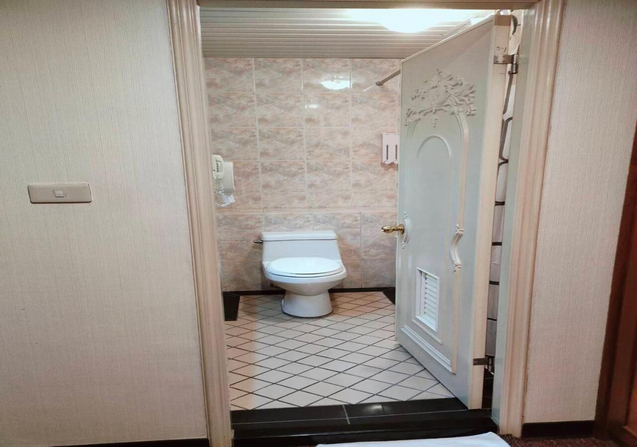 Champion Hotel Тайбэй Экстерьер фото