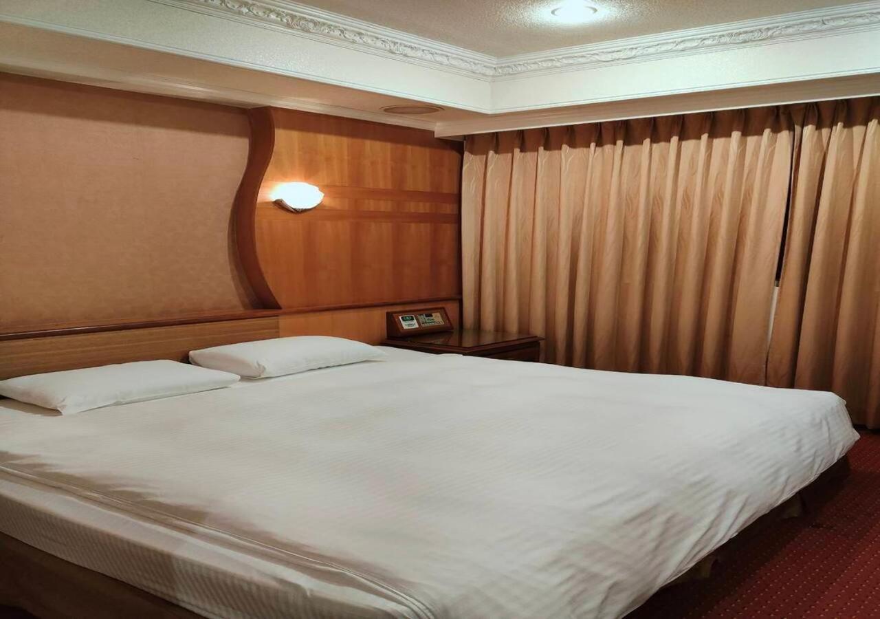 Champion Hotel Тайбэй Экстерьер фото