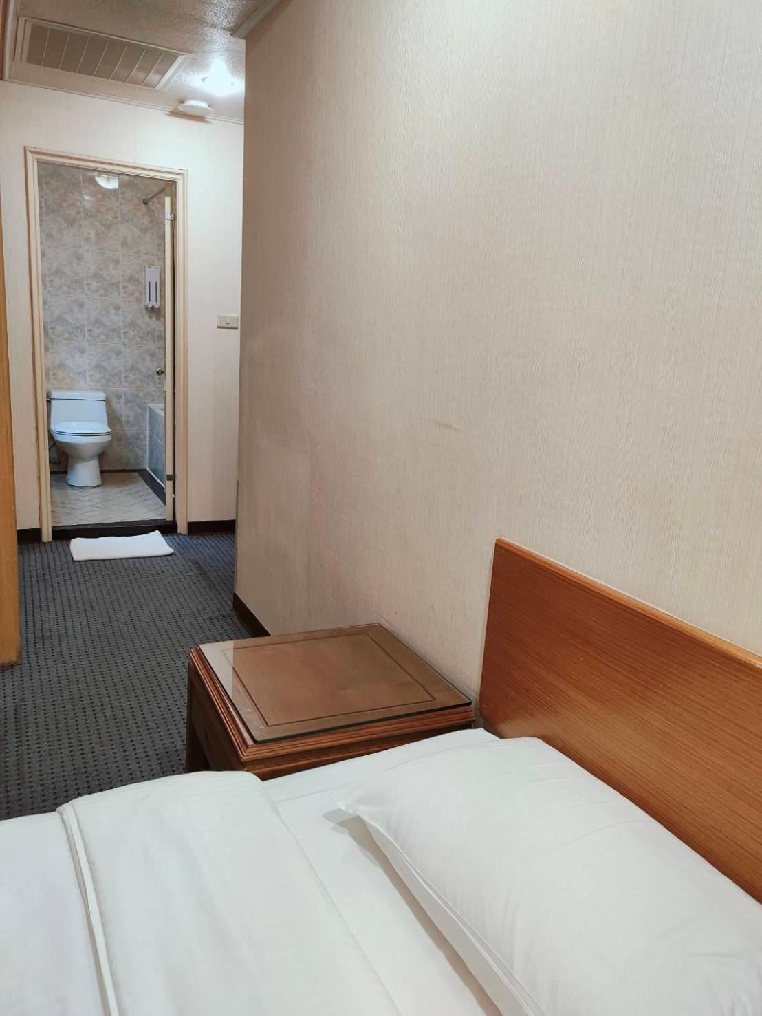 Champion Hotel Тайбэй Экстерьер фото