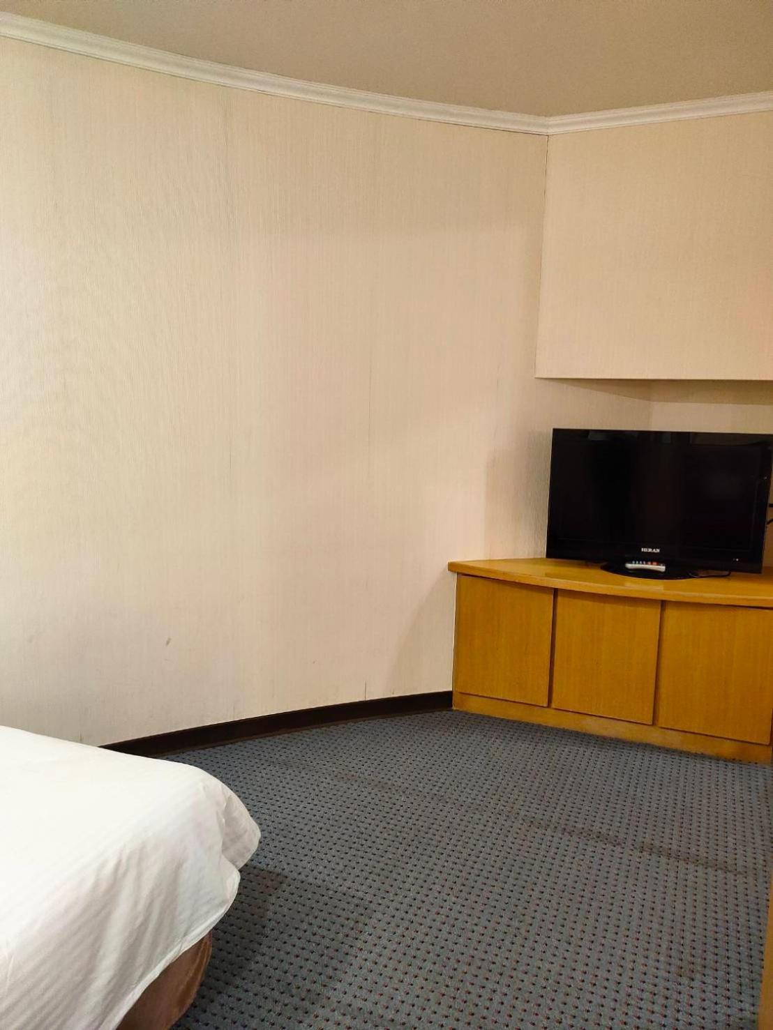 Champion Hotel Тайбэй Экстерьер фото
