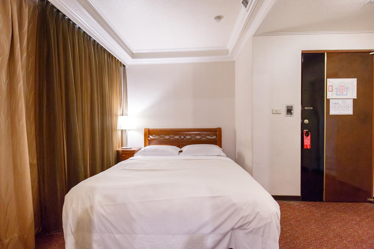 Champion Hotel Тайбэй Экстерьер фото